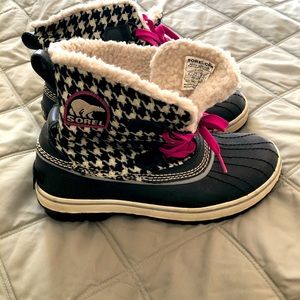 Sorel women’s boots, SZ 8